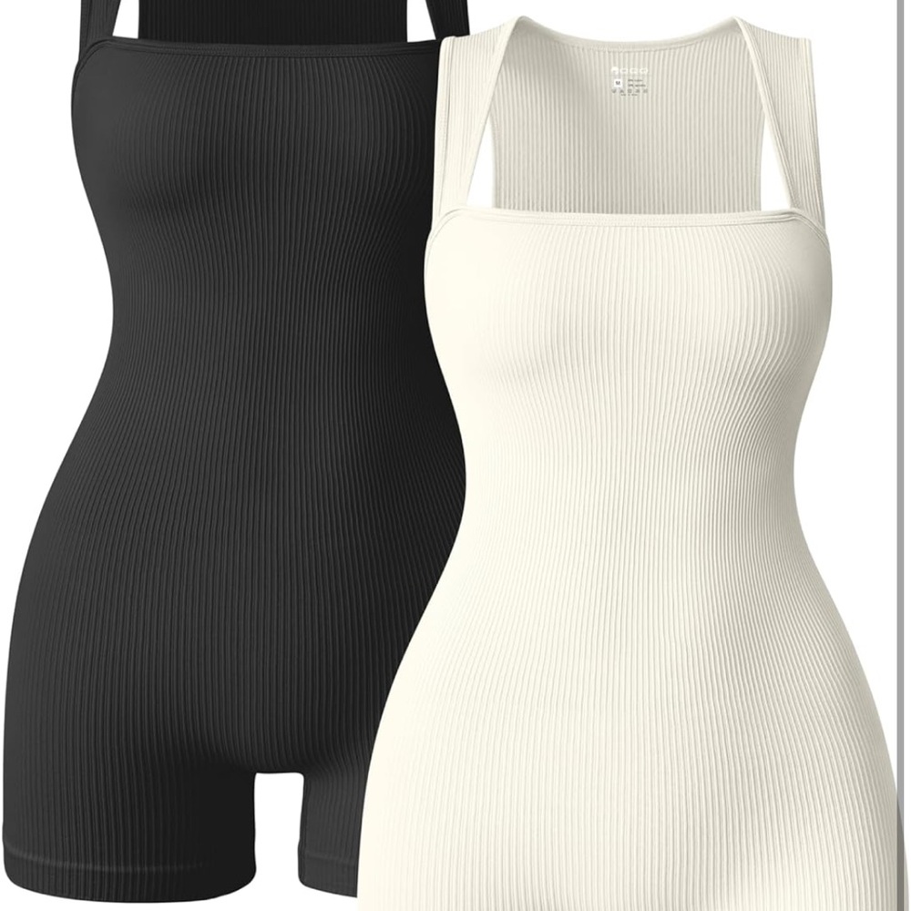 OQQ black square neck bodysuit